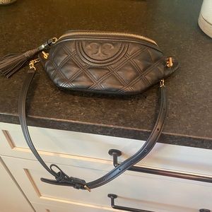 Tory burch belt bag